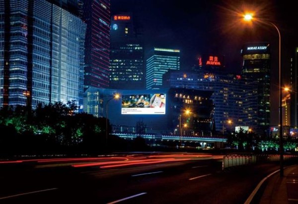 上海是浦东世纪大道金茂大厦LED屏-Bti体育